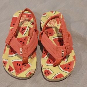 Reef Kids Watermelon Sandals - Pink and Yellow. Size 5-6 Kids